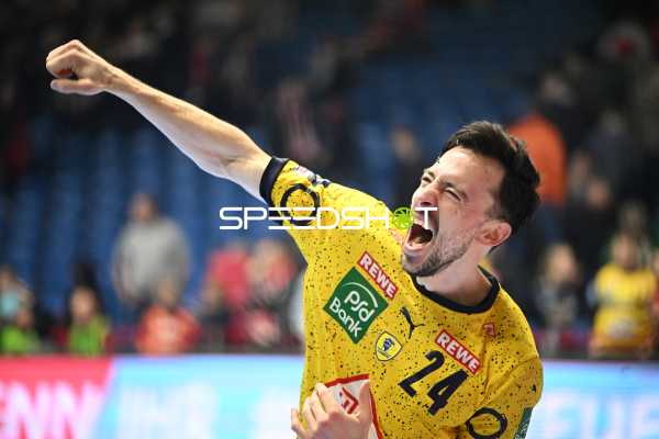 Handball I Herren I Saison 2022-2023 I DHB-Pokal I Achtelfinale I MT Melsungen - Rhein-Neckar Löwen I 21.12.2022 Jubel von Patrick Groetzki (24, Rhein-Neckar Löwen)
Ort: Kassel, Germany
Datum: 21.12.2022 - Jubel von Patrick Groetzki
