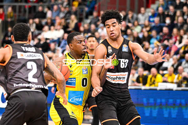 Basketball I Herren I Saison 2022-2023 I easyCredit BBL I 11. Spieltag I MHP Riesen Ludwigsburg - ratiopharm Ulm I 27.12.2022
