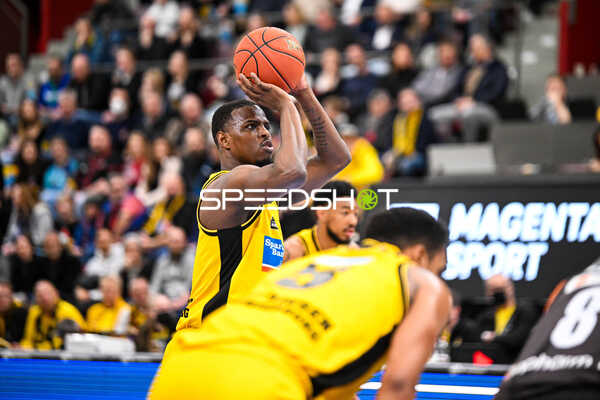 Basketball I Herren I Saison 2022-2023 I easyCredit BBL I 11. Spieltag I MHP Riesen Ludwigsburg - ratiopharm Ulm I 27.12.2022