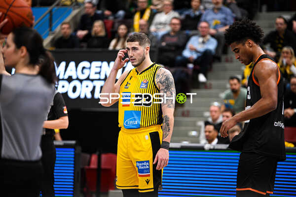 Basketball I Herren I Saison 2022-2023 I easyCredit BBL I 11. Spieltag I MHP Riesen Ludwigsburg - ratiopharm Ulm I 27.12.2022