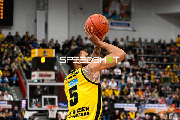 Basketball I Herren I Saison 2022-2023 I easyCredit BBL I 11. Spieltag I MHP Riesen Ludwigsburg - ratiopharm Ulm I 27.12.2022