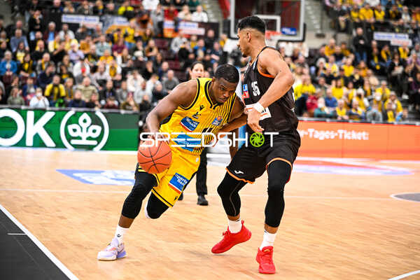Basketball I Herren I Saison 2022-2023 I easyCredit BBL I 11. Spieltag I MHP Riesen Ludwigsburg - ratiopharm Ulm I 27.12.2022