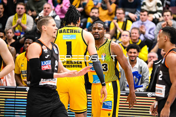 Basketball I Herren I Saison 2022-2023 I easyCredit BBL I 11. Spieltag I MHP Riesen Ludwigsburg - ratiopharm Ulm I 27.12.2022