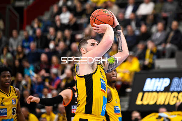 Basketball I Herren I Saison 2022-2023 I easyCredit BBL I 11. Spieltag I MHP Riesen Ludwigsburg - ratiopharm Ulm I 27.12.2022