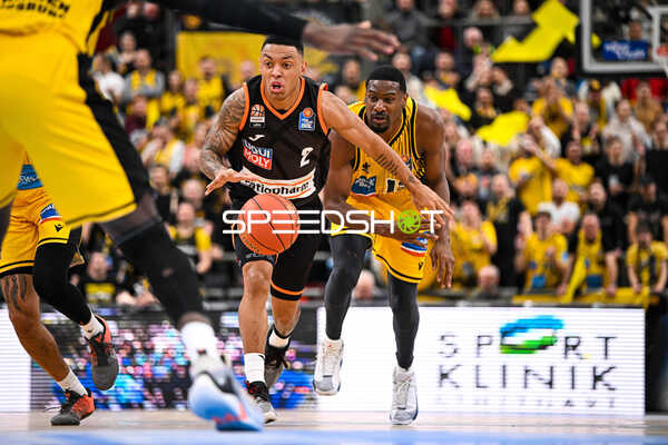 Basketball I Herren I Saison 2022-2023 I easyCredit BBL I 11. Spieltag I MHP Riesen Ludwigsburg - ratiopharm Ulm I 27.12.2022