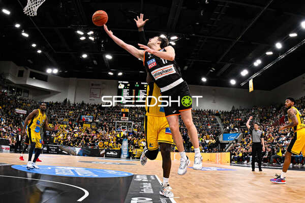 Basketball I Herren I Saison 2022-2023 I easyCredit BBL I 11. Spieltag I MHP Riesen Ludwigsburg - ratiopharm Ulm I 27.12.2022