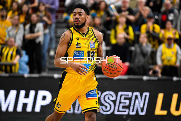 Basketball I Herren I Saison 2022-2023 I easyCredit BBL I 11. Spieltag I MHP Riesen Ludwigsburg - ratiopharm Ulm I 27.12.2022