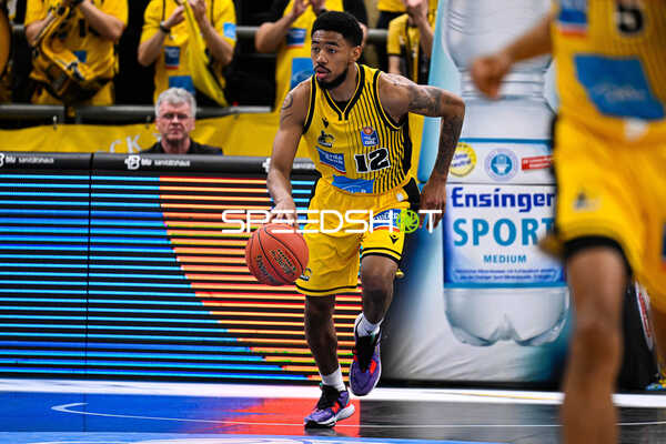 Basketball I Herren I Saison 2022-2023 I easyCredit BBL I 11. Spieltag I MHP Riesen Ludwigsburg - ratiopharm Ulm I 27.12.2022
