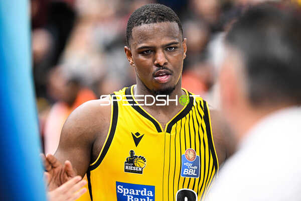 Basketball I Herren I Saison 2022-2023 I easyCredit BBL I 11. Spieltag I MHP Riesen Ludwigsburg - ratiopharm Ulm I 27.12.2022 Isaiah Whitehead (0, MHP Riesen Ludwigsburg)
Ort: Ludwigsburg, Germany
Datum: 27.12.2022 - Isaiah Whitehead