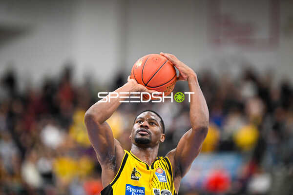 Basketball I Herren I Saison 2022-2023 I easyCredit BBL I 11. Spieltag I MHP Riesen Ludwigsburg - ratiopharm Ulm I 27.12.2022