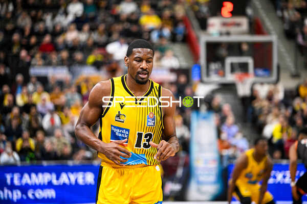 Basketball I Herren I Saison 2022-2023 I easyCredit BBL I 11. Spieltag I MHP Riesen Ludwigsburg - ratiopharm Ulm I 27.12.2022