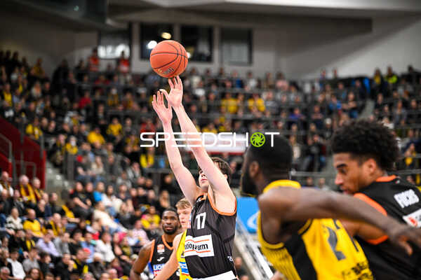 Basketball I Herren I Saison 2022-2023 I easyCredit BBL I 11. Spieltag I MHP Riesen Ludwigsburg - ratiopharm Ulm I 27.12.2022