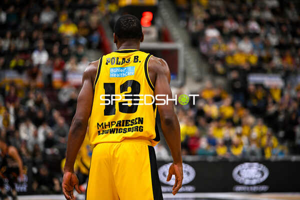 Basketball I Herren I Saison 2022-2023 I easyCredit BBL I 11. Spieltag I MHP Riesen Ludwigsburg - ratiopharm Ulm I 27.12.2022