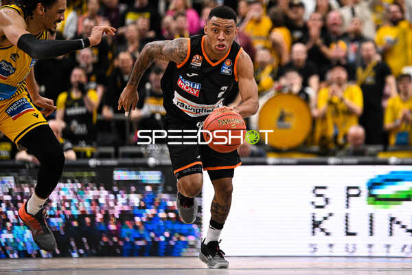 Basketball I Herren I Saison 2022-2023 I easyCredit BBL I 11. Spieltag I MHP Riesen Ludwigsburg - ratiopharm Ulm I 27.12.2022