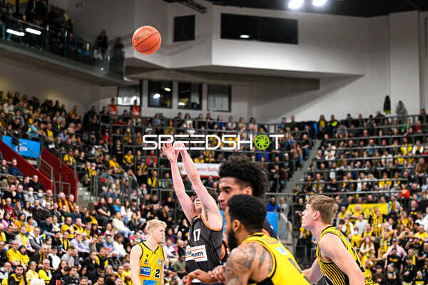 Basketball I Herren I Saison 2022-2023 I easyCredit BBL I 11. Spieltag I MHP Riesen Ludwigsburg - ratiopharm Ulm I 27.12.2022