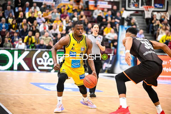 Basketball I Herren I Saison 2022-2023 I easyCredit BBL I 11. Spieltag I MHP Riesen Ludwigsburg - ratiopharm Ulm I 27.12.2022