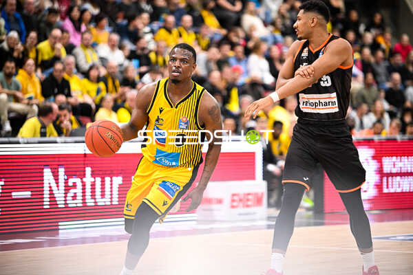 Basketball I Herren I Saison 2022-2023 I easyCredit BBL I 11. Spieltag I MHP Riesen Ludwigsburg - ratiopharm Ulm I 27.12.2022