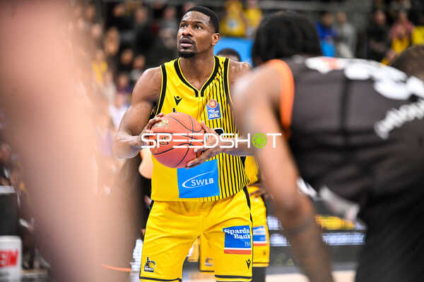 Basketball I Herren I Saison 2022-2023 I easyCredit BBL I 11. Spieltag I MHP Riesen Ludwigsburg - ratiopharm Ulm I 27.12.2022
