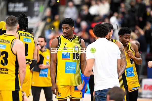 Basketball I Herren I Saison 2022-2023 I easyCredit BBL I 11. Spieltag I MHP Riesen Ludwigsburg - ratiopharm Ulm I 27.12.2022 Emmanuel Ugbo (15, MHP Riesen Ludwigsburg)
Ort: Ludwigsburg, Germany
Datum: 27.12.2022 - Emmanuel Ugbo, Emmanuel Ugboh, Ben Shungu
