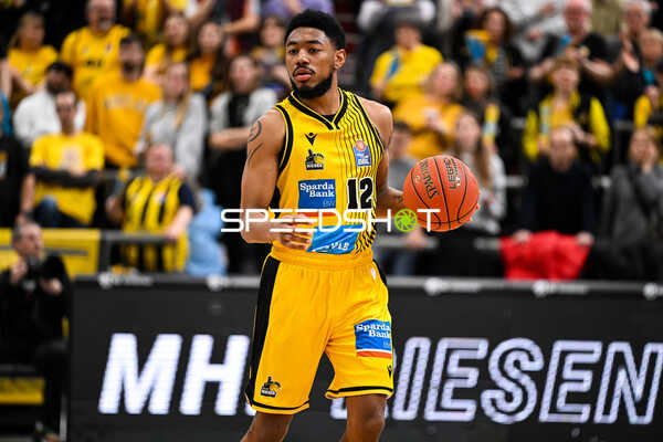 Basketball I Herren I Saison 2022-2023 I easyCredit BBL I 11. Spieltag I MHP Riesen Ludwigsburg - ratiopharm Ulm I 27.12.2022