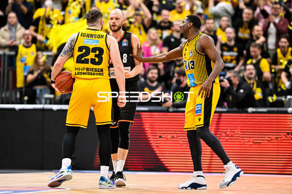Basketball I Herren I Saison 2022-2023 I easyCredit BBL I 11. Spieltag I MHP Riesen Ludwigsburg - ratiopharm Ulm I 27.12.2022