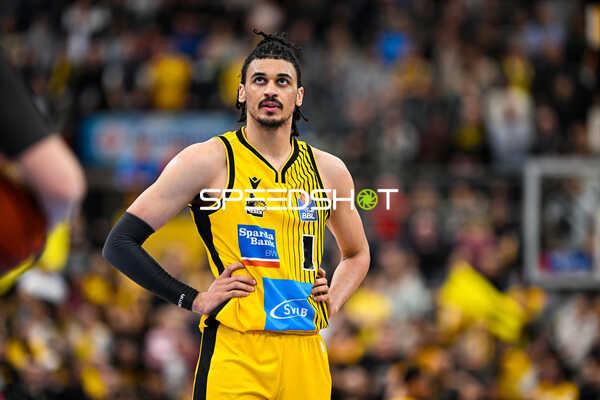 Basketball I Herren I Saison 2022-2023 I easyCredit BBL I 11. Spieltag I MHP Riesen Ludwigsburg - ratiopharm Ulm I 27.12.2022 Jonathan Bähre (1, MHP Riesen Ludwigsburg)
Ort: Ludwigsburg, Germany
Datum: 27.12.2022 - Jonathan Bahre