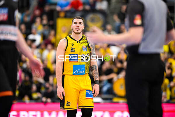 Basketball I Herren I Saison 2022-2023 I easyCredit BBL I 11. Spieltag I MHP Riesen Ludwigsburg - ratiopharm Ulm I 27.12.2022