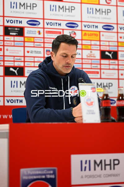 Fußball I Herren I Saison 2022-2023 I 2. Bundesliga I 18. Spieltag I 1. FC Heidenheim 1846 - F.C. Hansa Rostock I 28.01.2023 Patrick Glöckner (Trainer, F.C. Hansa Rostock) bei der Pressekonferenz
Ort: Heidenheim, Germany
Datum: 28.01.2023
