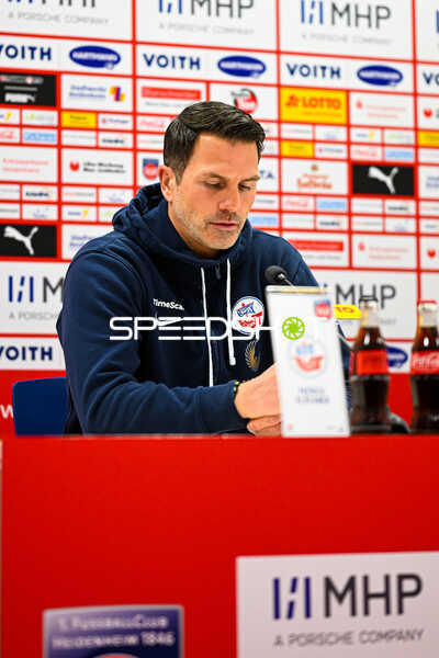 Fußball I Herren I Saison 2022-2023 I 2. Bundesliga I 18. Spieltag I 1. FC Heidenheim 1846 - F.C. Hansa Rostock I 28.01.2023 Patrick Glöckner (Trainer, F.C. Hansa Rostock) bei der Pressekonferenz
Ort: Heidenheim, Germany
Datum: 28.01.2023