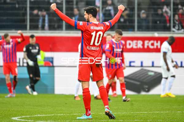 Fußball I Herren I Saison 2022-2023 I 2. Bundesliga I 18. Spieltag I 1. FC Heidenheim 1846 - F.C. Hansa Rostock I 28.01.2023 Jubel von Tim Kleindienst (10, 1. FC Heidenheim)
Ort: Heidenheim, Germany
Datum: 28.01.2023 - Jubel von Tim Kleindienst