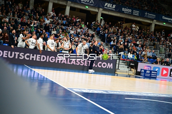 Spieler an der Seitenlinie