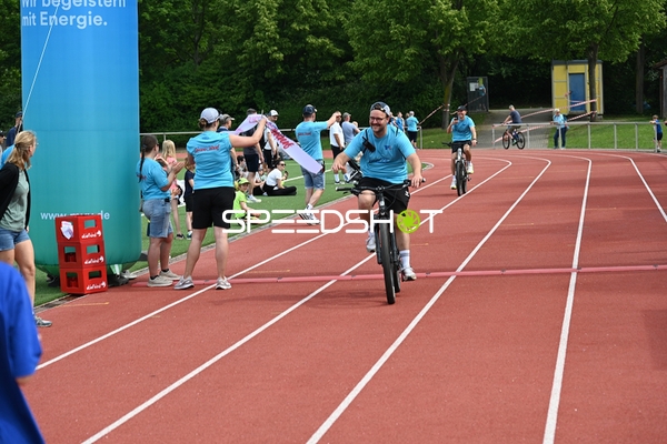 Teamaktivität beim TVE Sommerlauf