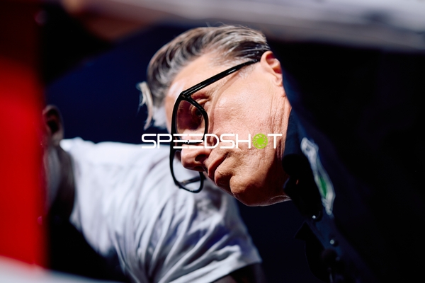 Trainer in der Ringside Zone