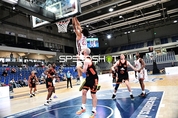 Korbleger und Verteidigung