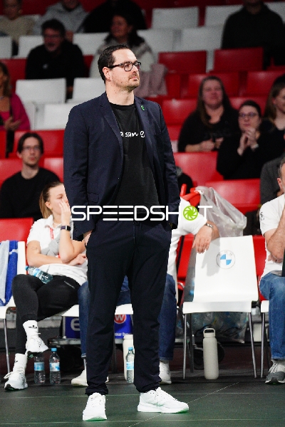 Coach an der Seitenlinie