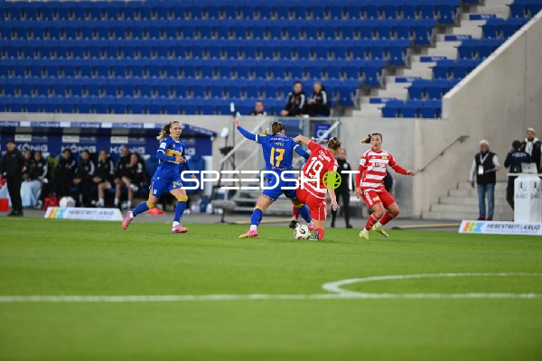 Zweikampf um den Ball