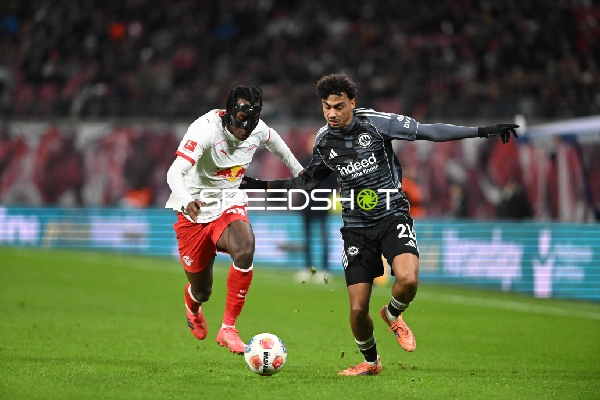 Zweikampf um den Ball