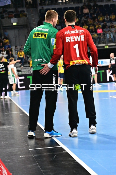 Torhüter am Spielfeldrand