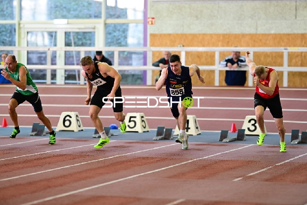 Sprintstart mit 261; USC Mainz, 43; USC Mainz und 58; USC Mainz