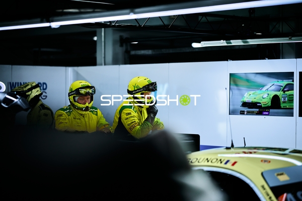 Mechaniker in der Boxengasse