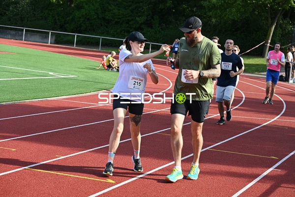 Läufer beim TVE Sommerlauf Edingen