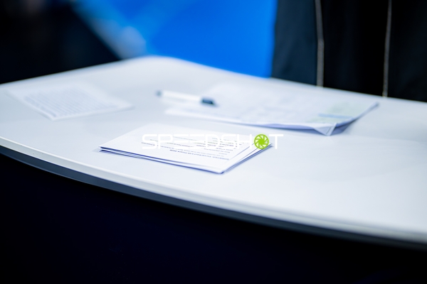 Dokumente auf dem Schreibtisch