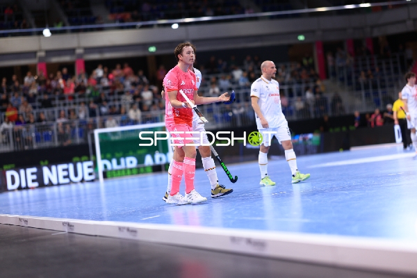 EuroHockey Indoor: Loris GRANDCHAMP (10; Schweiz) und Elias BRÖNNIMANN (11; Schweiz) auf dem Feld