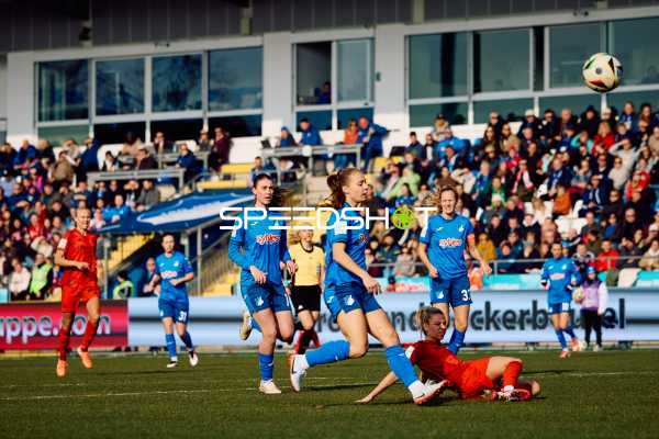 TSG Hoffenheim vs FC Bayern Frauen - 09.02.2025 -14:00 Uhr