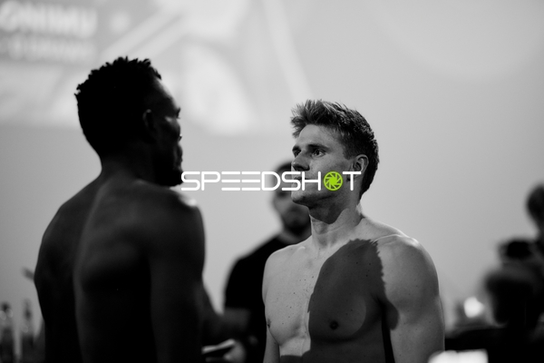 Ringside-Zone Face-Off