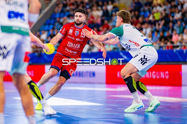 Pass von Juan De la Pena (13;SG BBM Bietigheim)