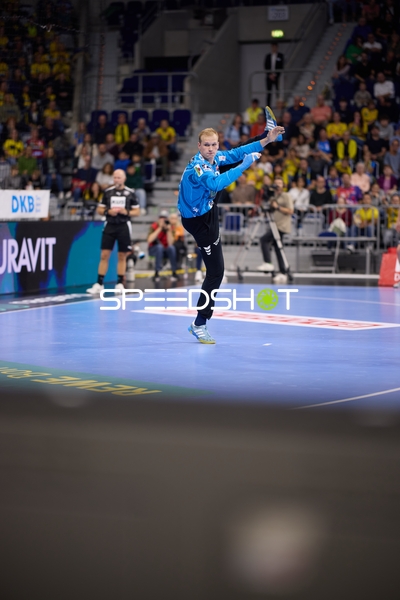 David Späth (29; Rhein Neckar Löwen) steht bereit im Tor