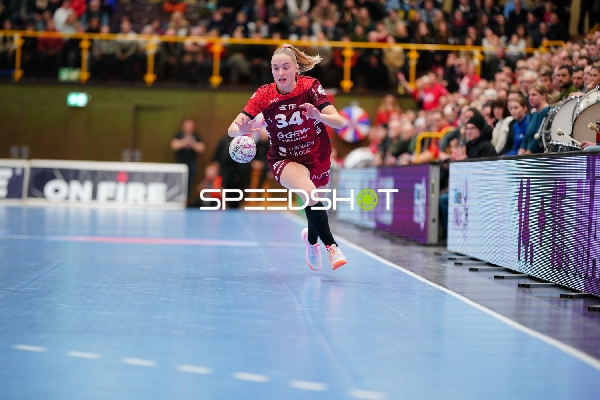 Mia Ziercke (34; HSG Bensheim/Auerbach) in Aktion