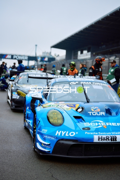 Boxenaufstellung vor Start