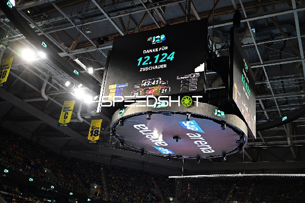 Fan-Szene in der SAP Arena